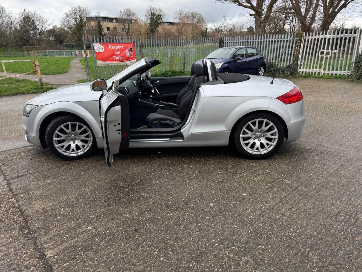 Used Audi TT 2010 for sale - 77709049: Photo 12