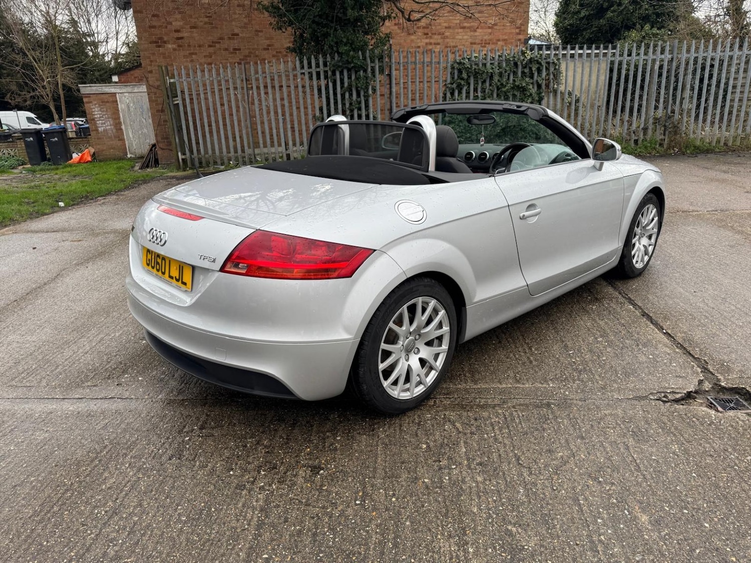 Used Audi TT 2010 for sale - 77709049: Photo 15