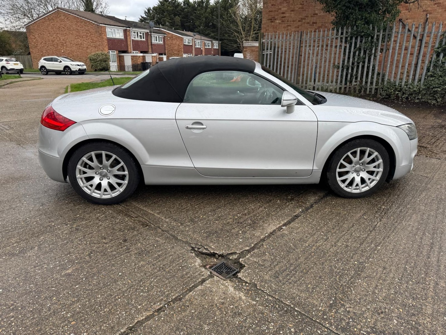 Used Audi TT 2010 for sale - 77709049: Photo 6