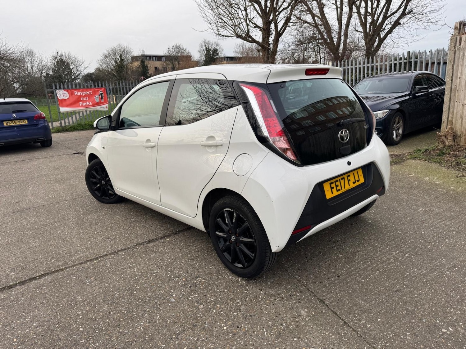 Used Toyota AYGO 2017 for sale - 77609948: Photo 10