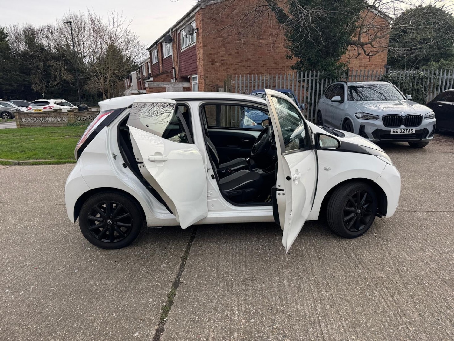 Used Toyota AYGO 2017 for sale - 77609948: Photo 18