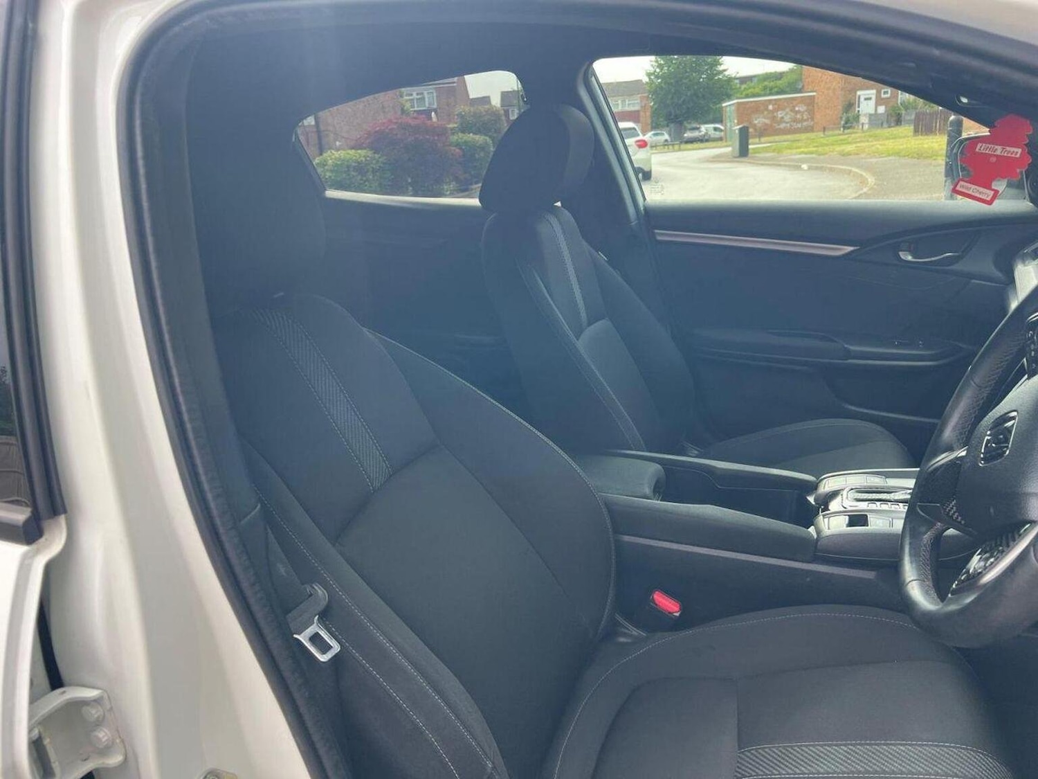 Used Honda Civic 2017 for sale - 77572702: Photo 28