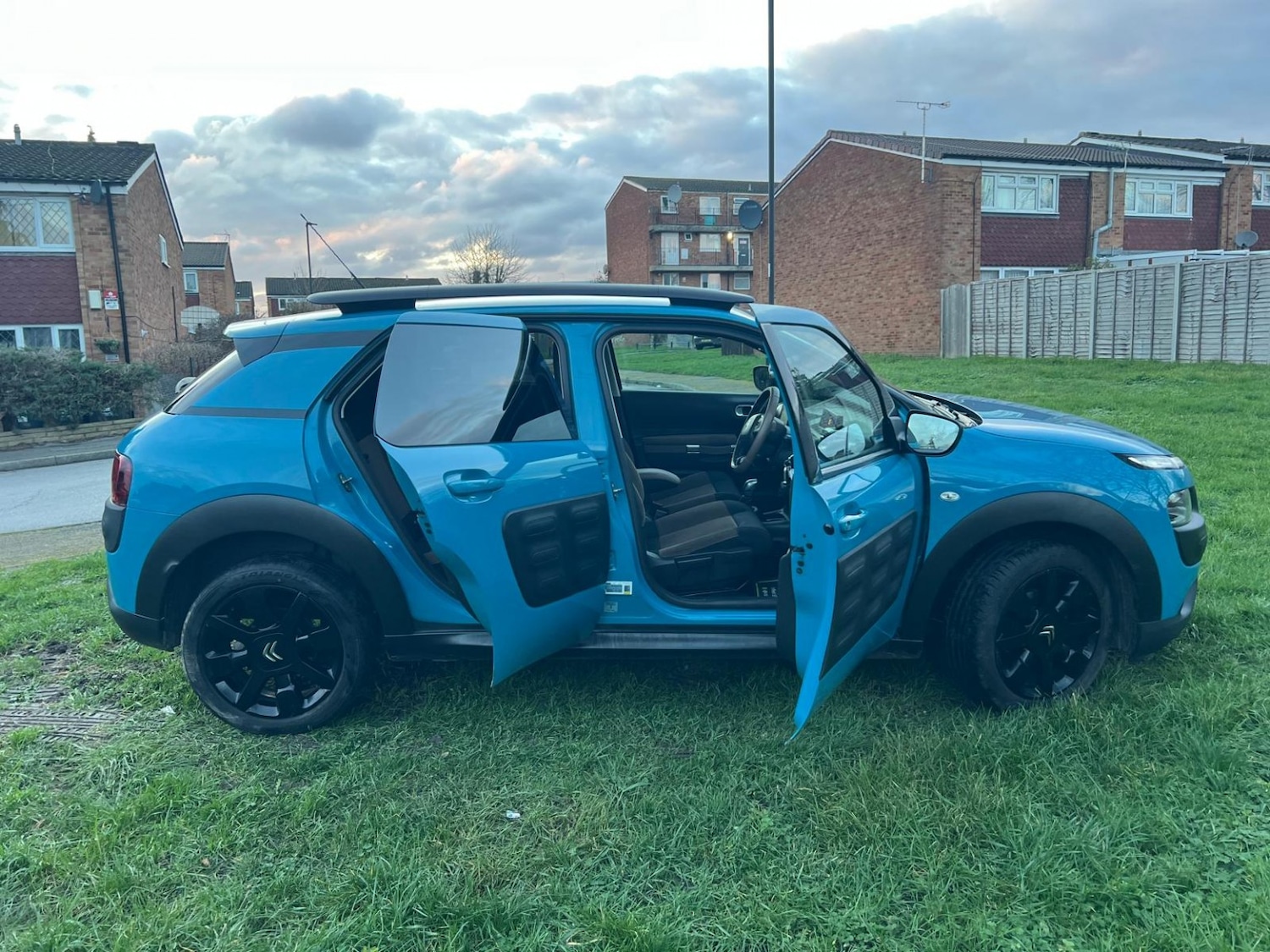 Used Citroen C4 Cactus 2017 for sale - 77572817: Photo 8