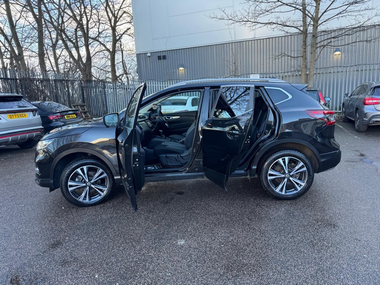 Used Nissan Qashqai 2018 for sale - 77609903: Photo 9