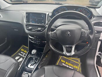 Used Peugeot 2008 2019 for sale - 77681689: Photo