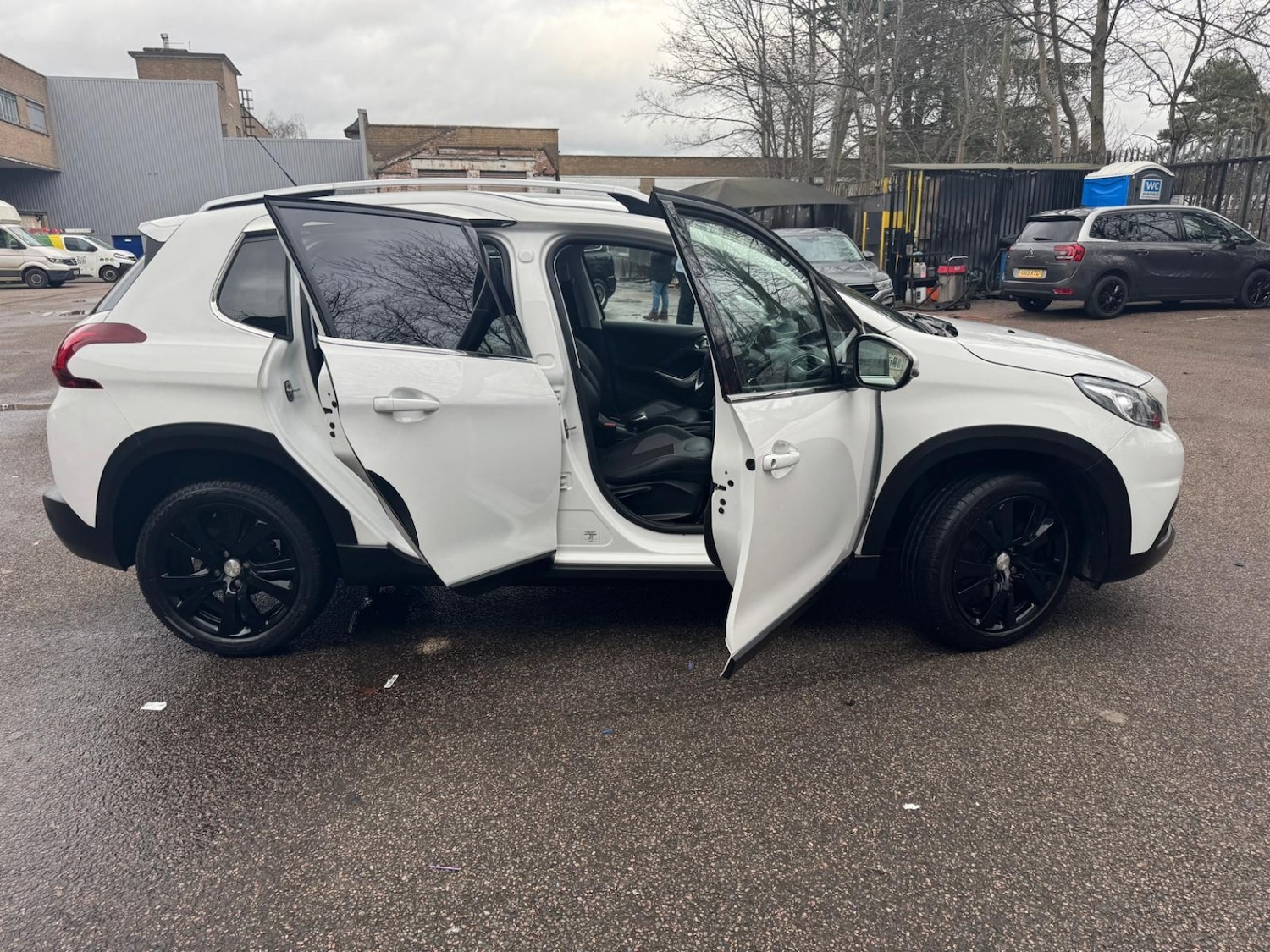 Used Peugeot 2008 2019 for sale - 77681689: Photo 8