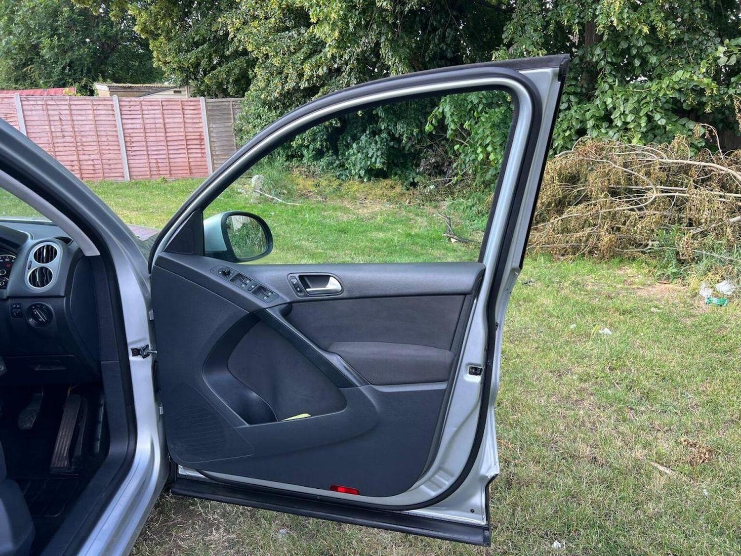 Used Volkswagen Tiguan 2010 for sale - 77572698: Photo 17