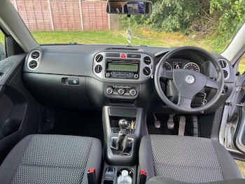 Used Volkswagen Tiguan 2010 for sale - 77572698: Photo