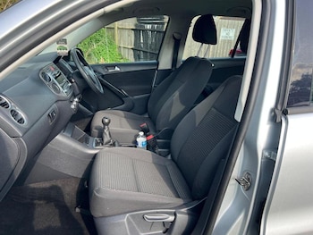 Used Volkswagen Tiguan 2010 for sale - 77572698: Photo