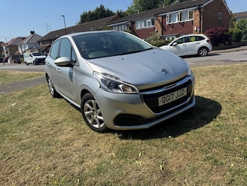 Used Peugeot 208 2017 for sale - 78727239: Photo