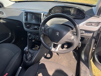 Used Peugeot 208 2017 for sale - 78727239: Photo