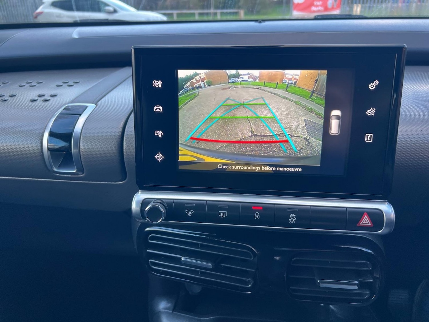 Used Citroen C4 Cactus 2018 for sale - 77609885: Photo 3