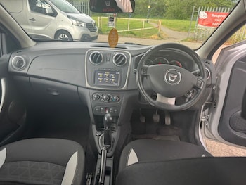 Used Dacia Sandero Stepway 2015 for sale - 78571456: Photo