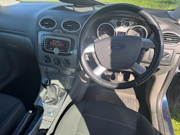 Used Ford Focus 2011 for sale - 77938125: Photo