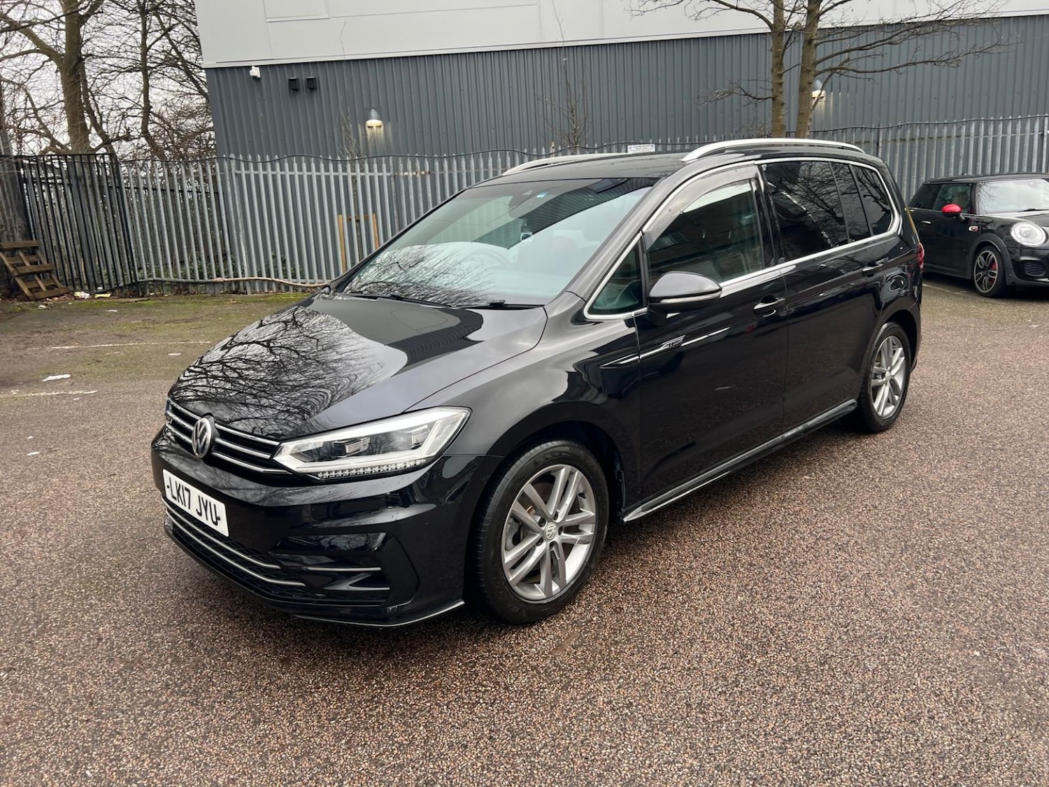 Used Volkswagen Touran 2026 for sale - 77610047: Photo 5