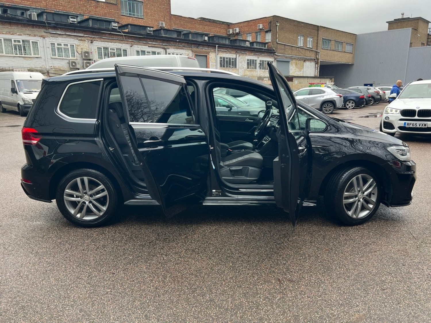 Used Volkswagen Touran 2026 for sale - 77610047: Photo 8