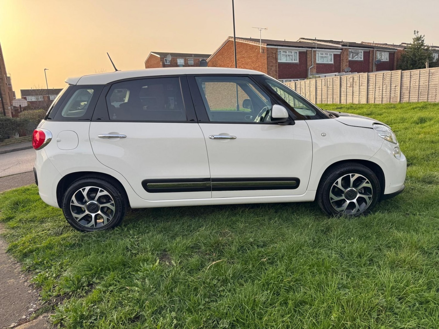 Used Fiat 500L 2017 for sale - 77774823: Photo 6