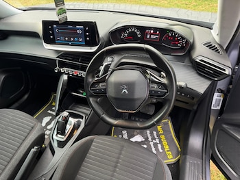 Used Peugeot 2008 2020 for sale - 78621003: Photo
