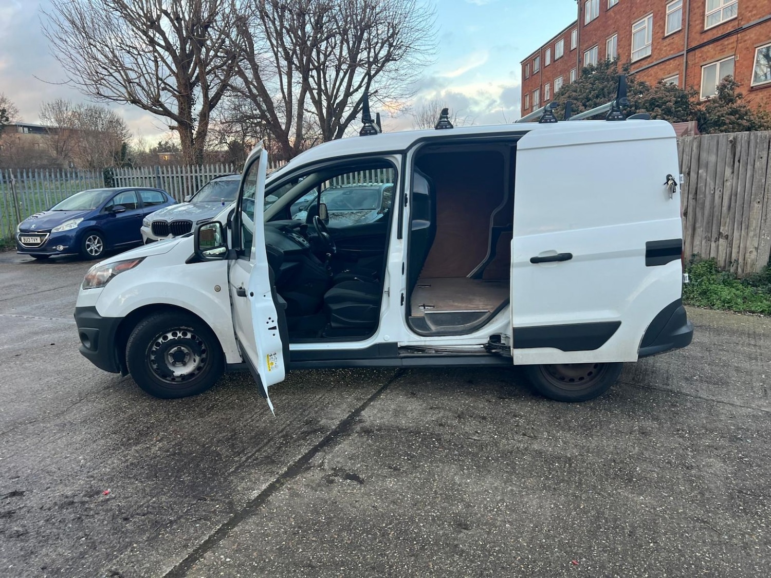 Used Ford Transit Connect 2016 for sale - 77609887: Photo 9