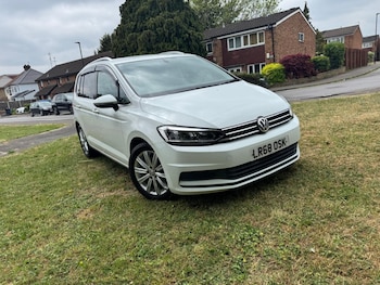 Used Volkswagen Touran 2018 for sale - 78553696: Photo