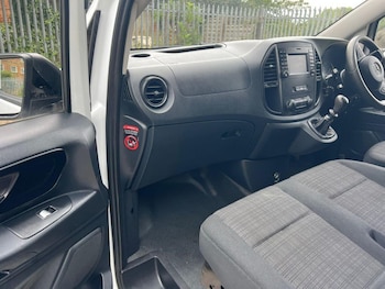 Used Mercedes-Benz Vito 2018 for sale - 77572700: Photo