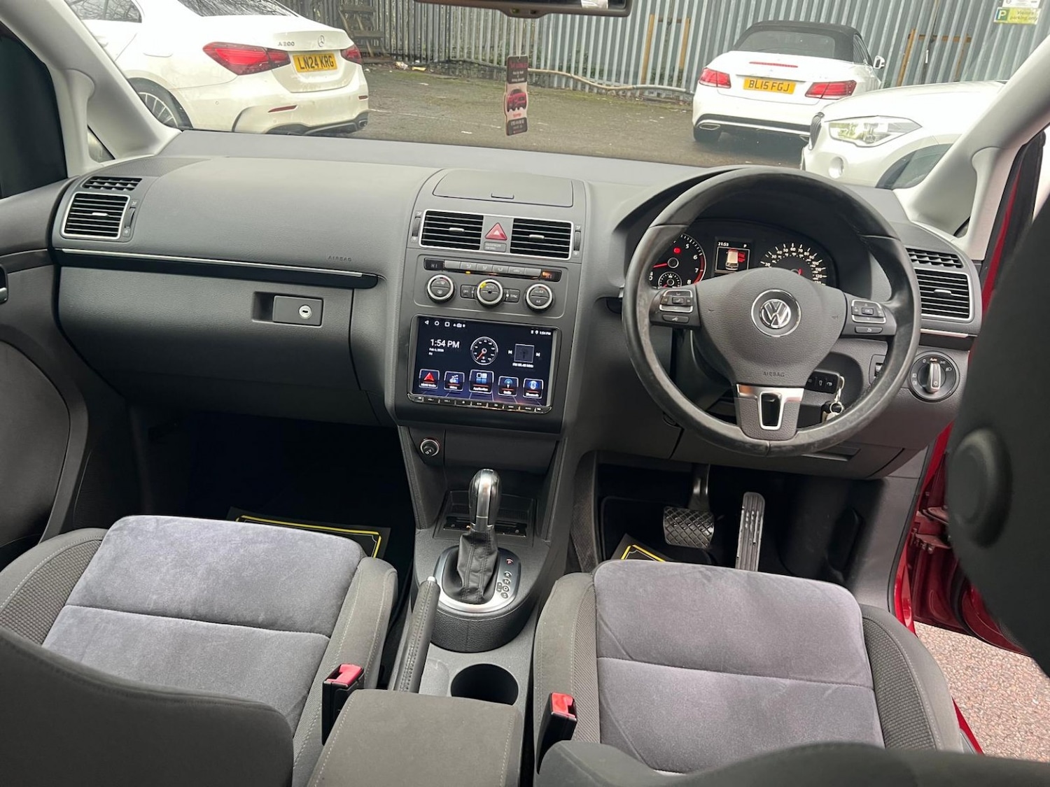 Used Volkswagen Touran 2026 for sale - 77610077: Photo 4