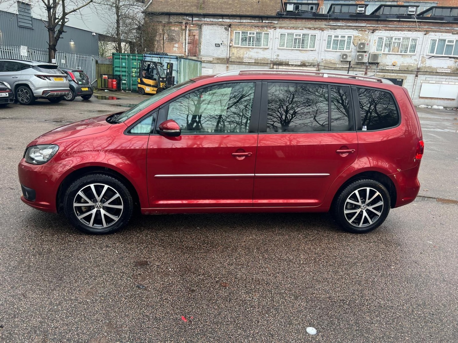 Used Volkswagen Touran 2026 for sale - 77610077: Photo 7