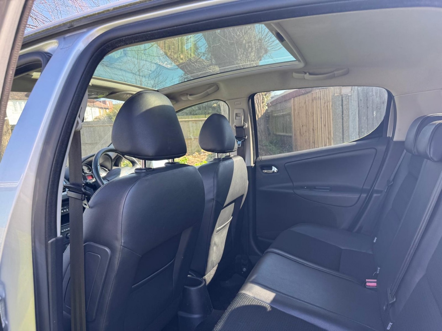 Used Peugeot 207 2011 for sale - 77953988: Photo 21