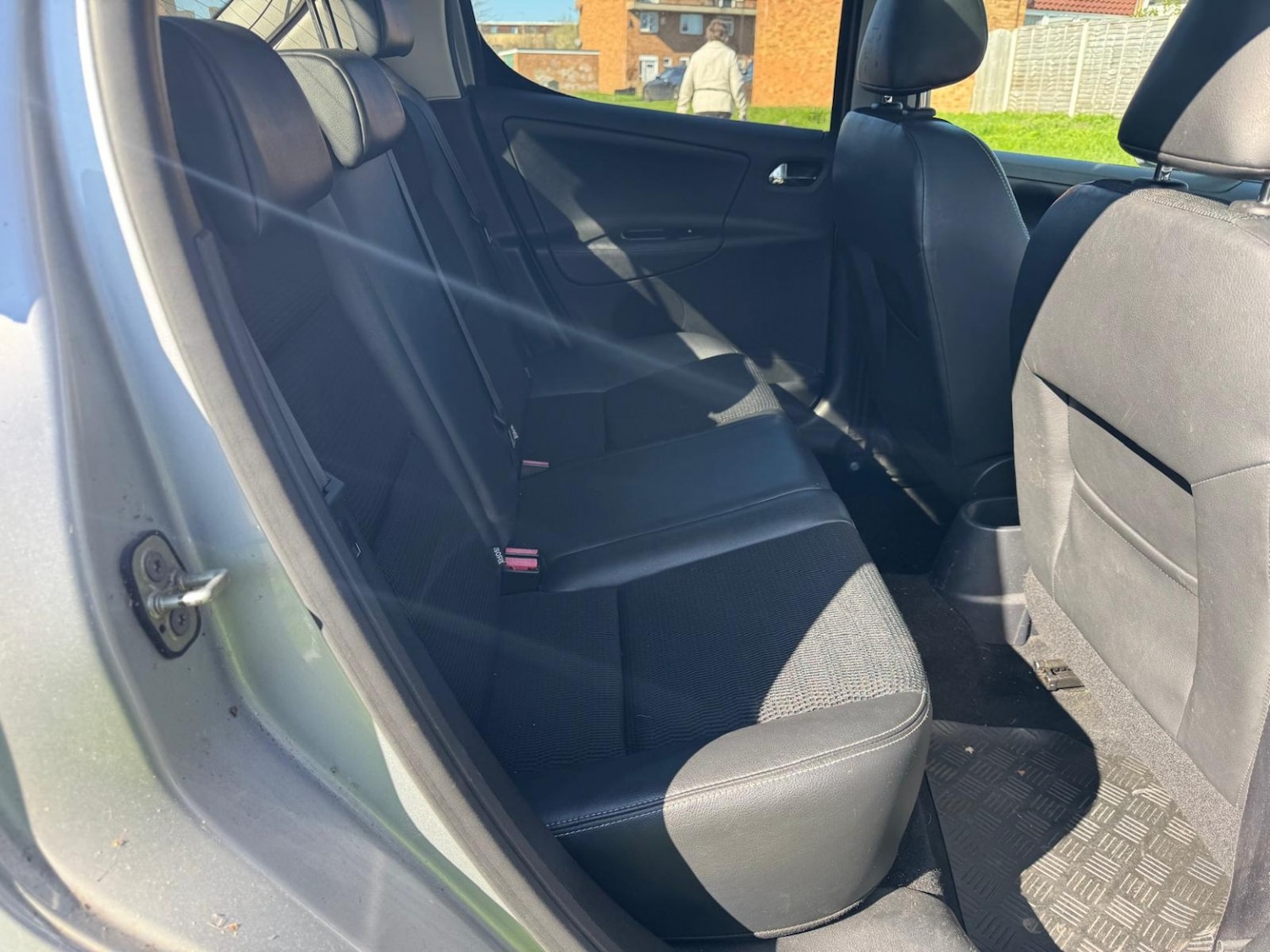 Used Peugeot 207 2011 for sale - 77953988: Photo 29