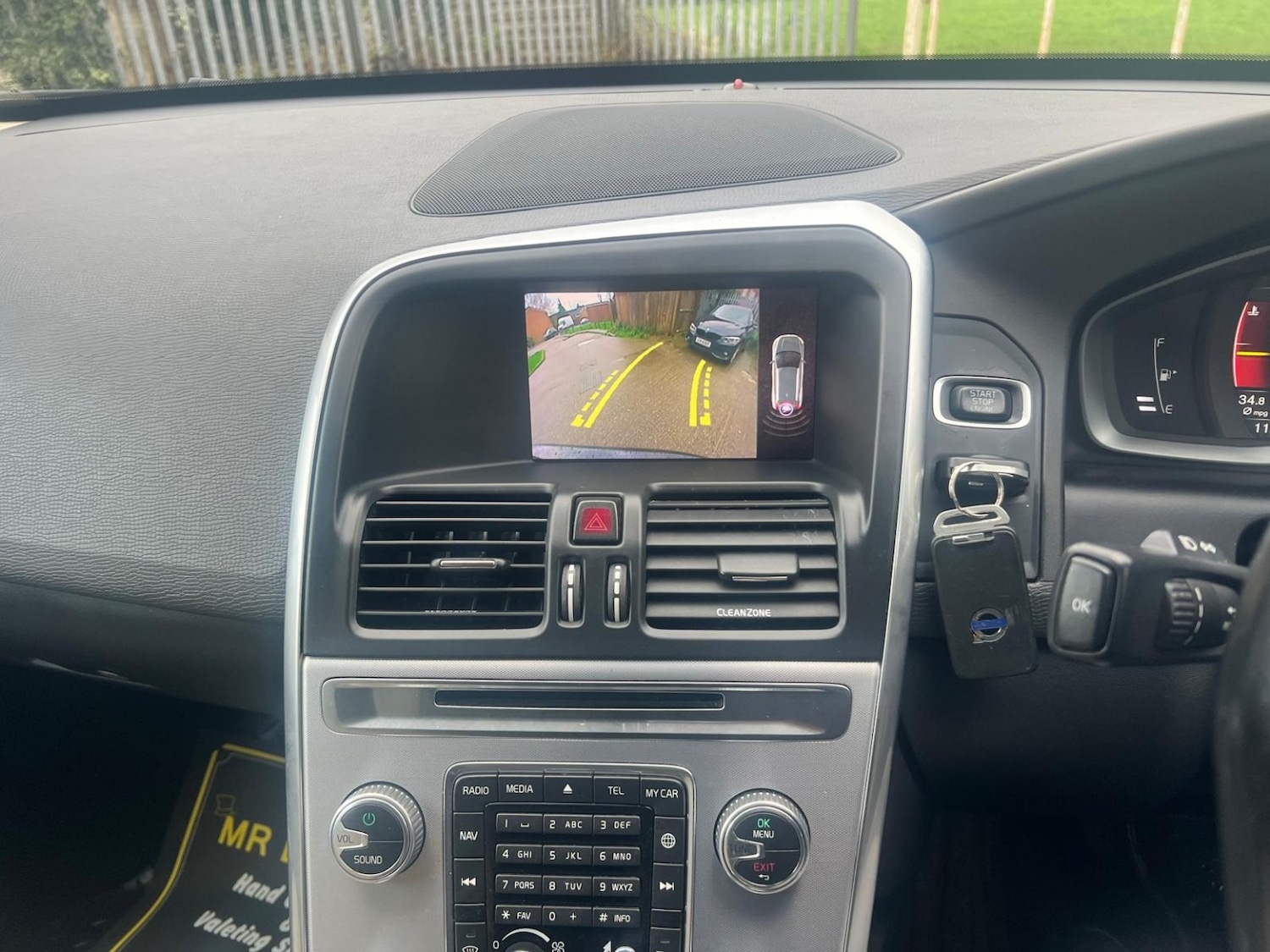 Used Volvo XC60 2017 for sale - 77610035: Photo 10