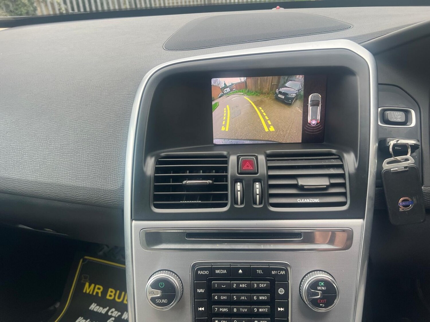 Used Volvo XC60 2017 for sale - 77610035: Photo 33