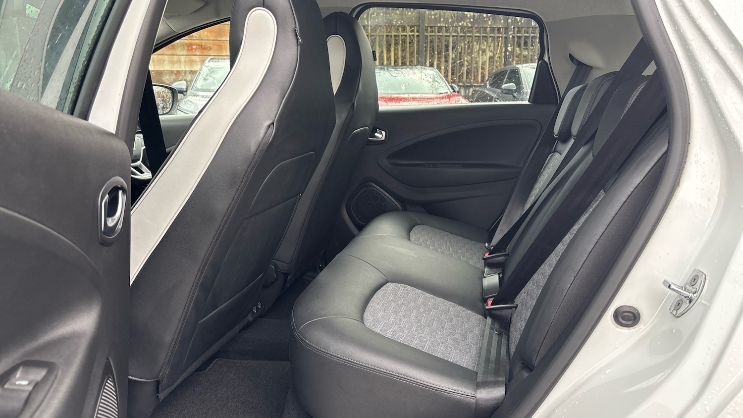 Used Renault Zoe 2022 for sale - 77492459: Photo 16