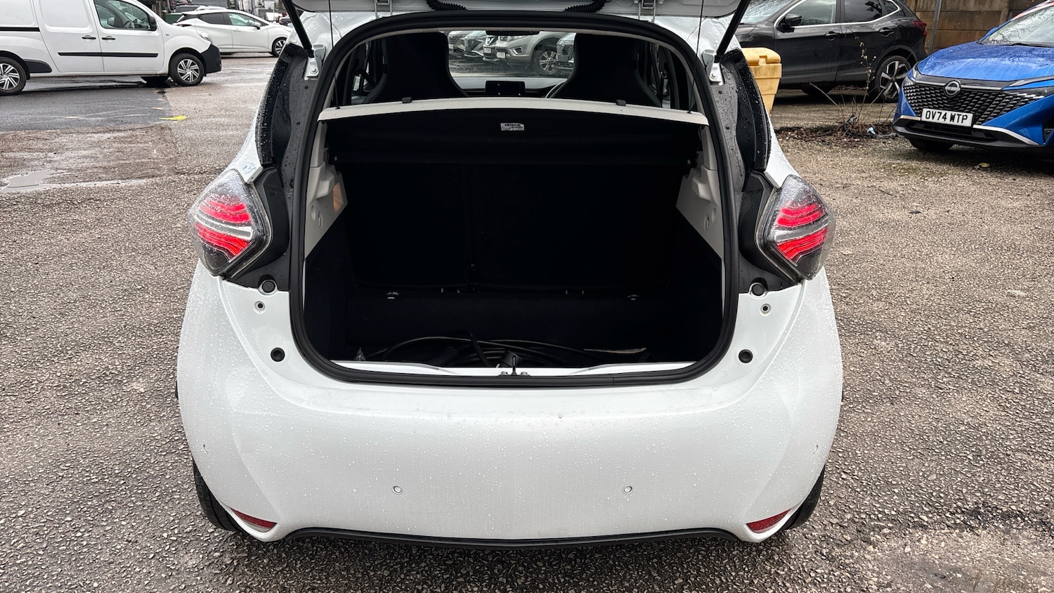 Used Renault Zoe 2022 for sale - 77492459: Photo 4