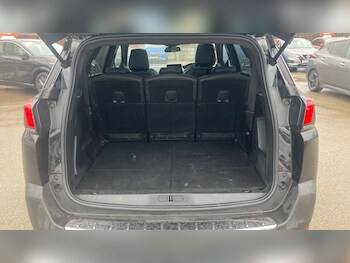 Used Peugeot 5008 2020 for sale - 76882332: Photo