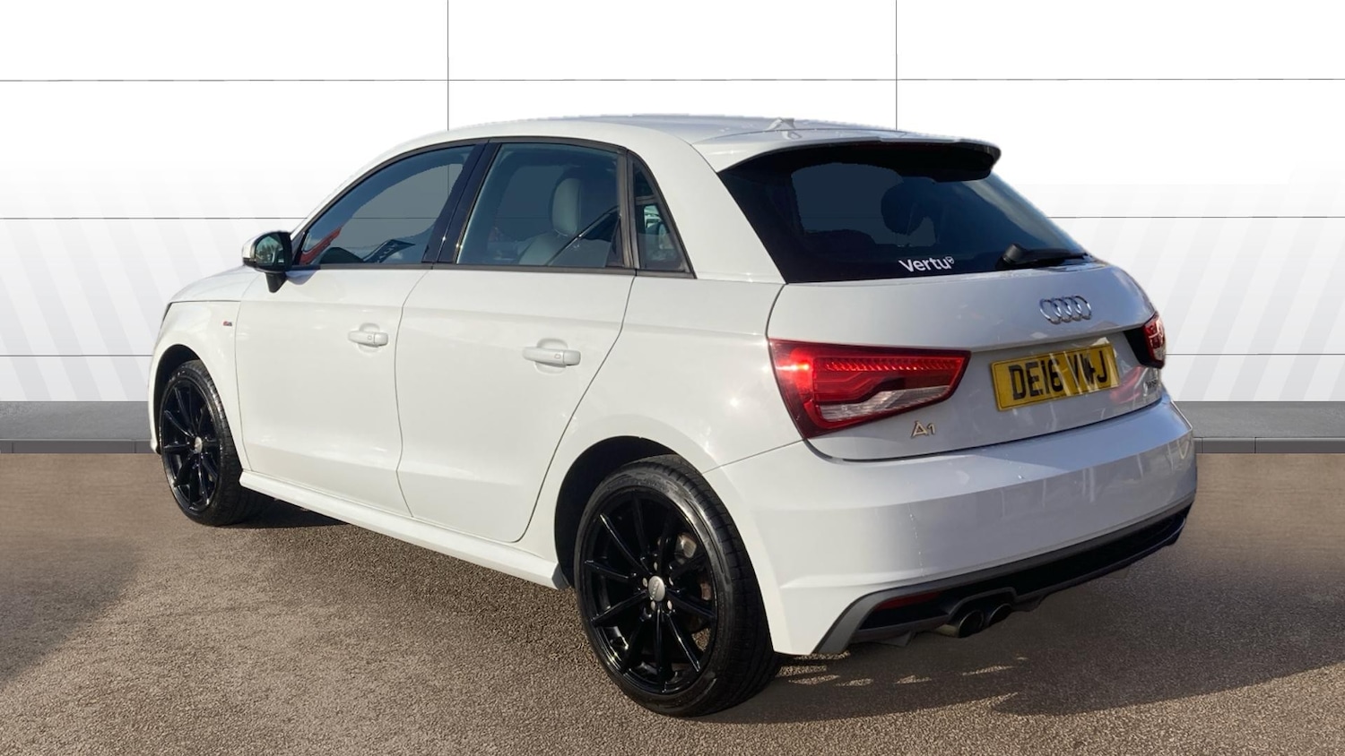 Used Audi A1 2016 for sale - 76414945: Photo 2