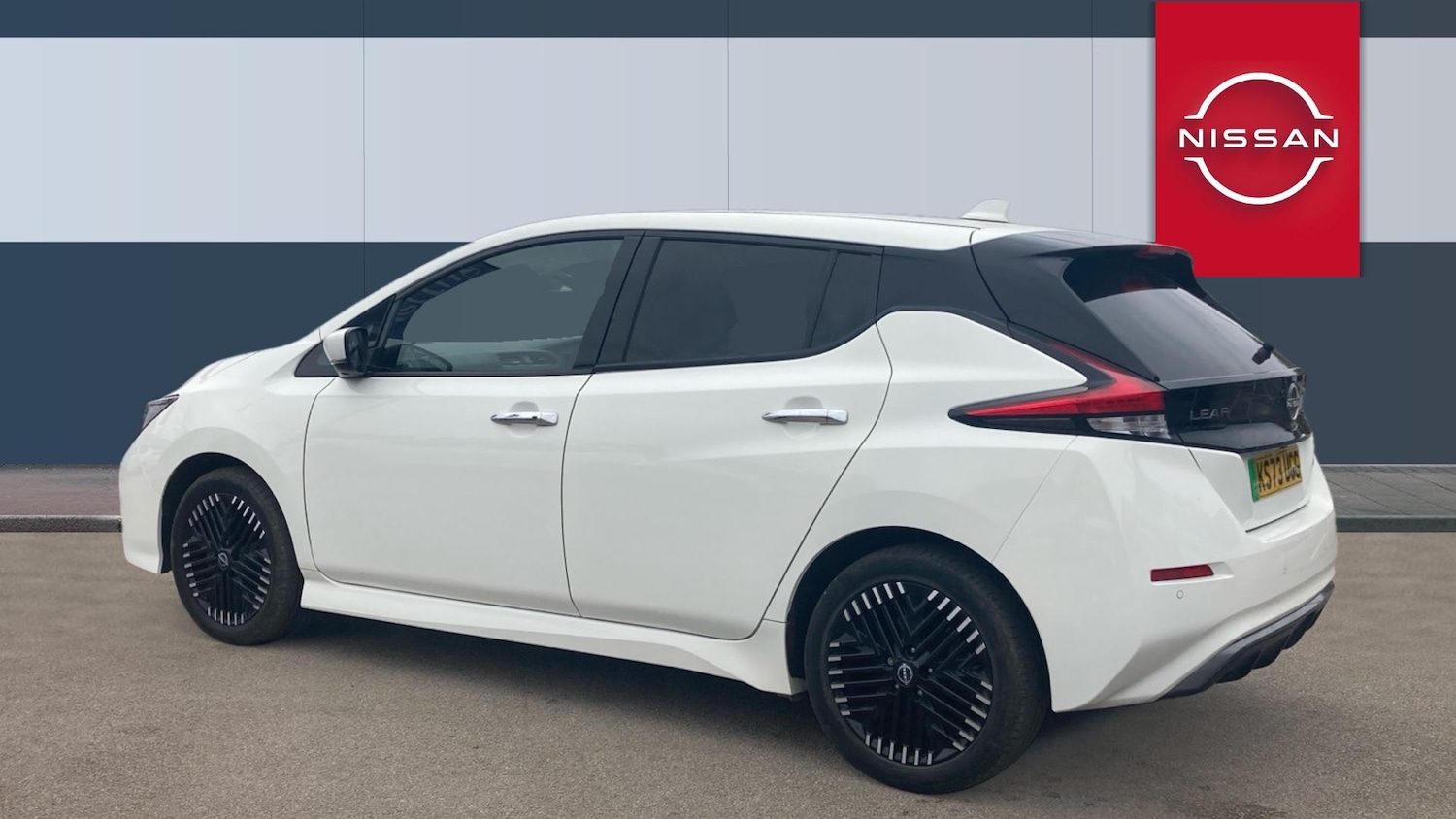 Used Nissan Leaf 2023 for sale - 76101278: Photo 2