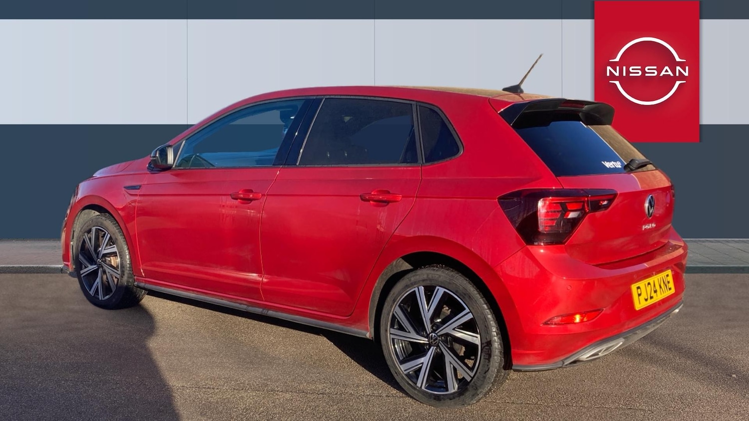 Used Volkswagen Polo 2024 for sale - 77357153: Photo 2