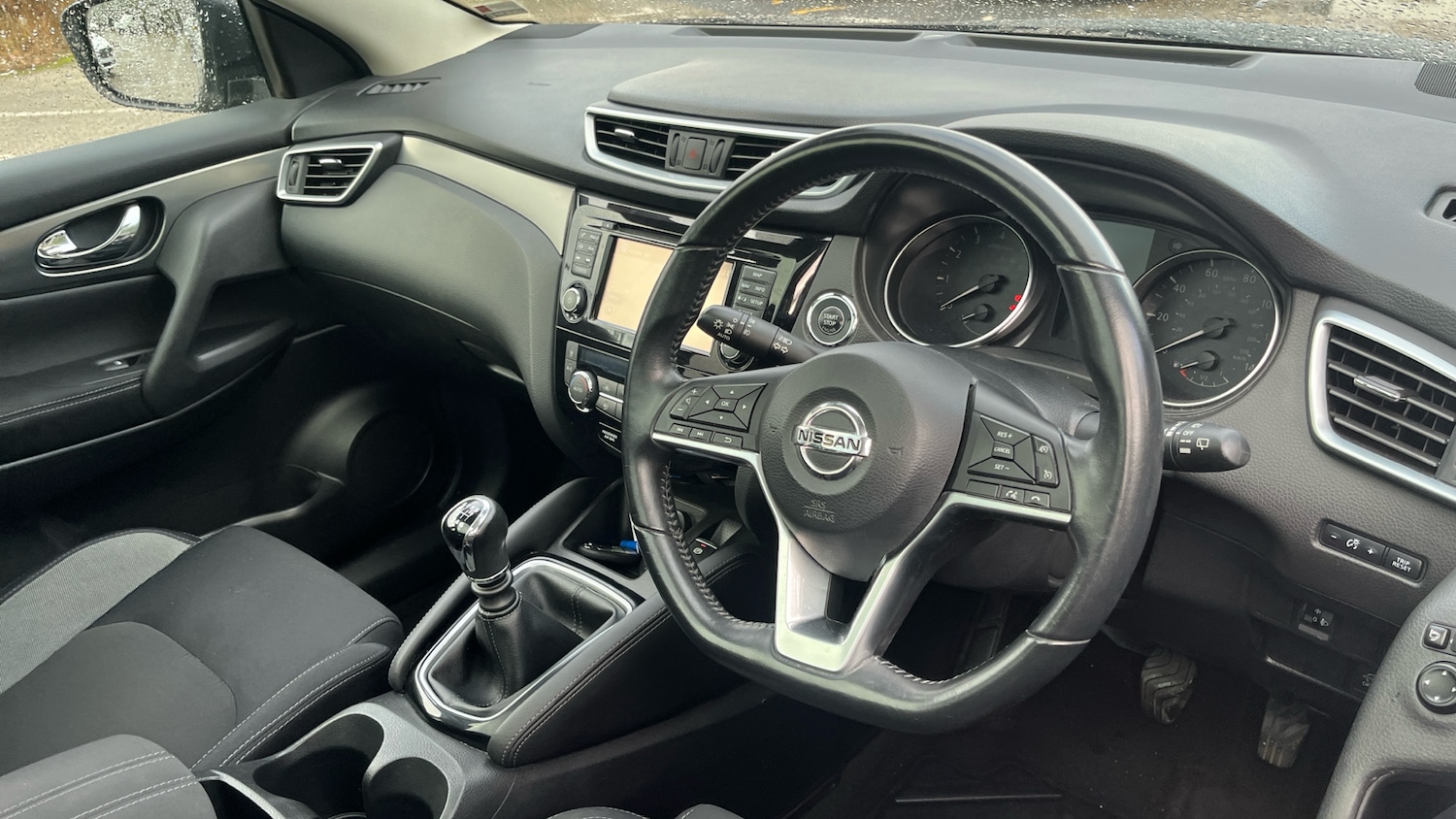 Used Nissan Qashqai 2017 for sale - 76299237: Photo 11