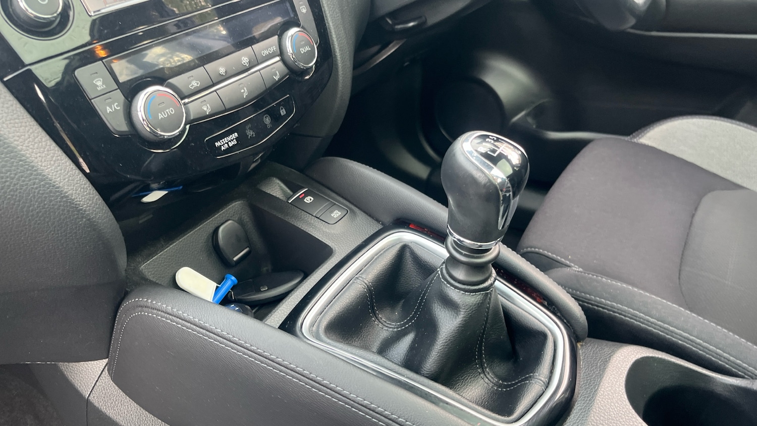 Used Nissan Qashqai 2017 for sale - 76299237: Photo 13