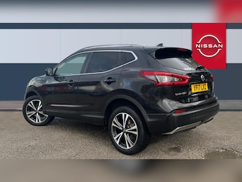 Used Nissan Qashqai 2017 for sale - 76299237: Photo