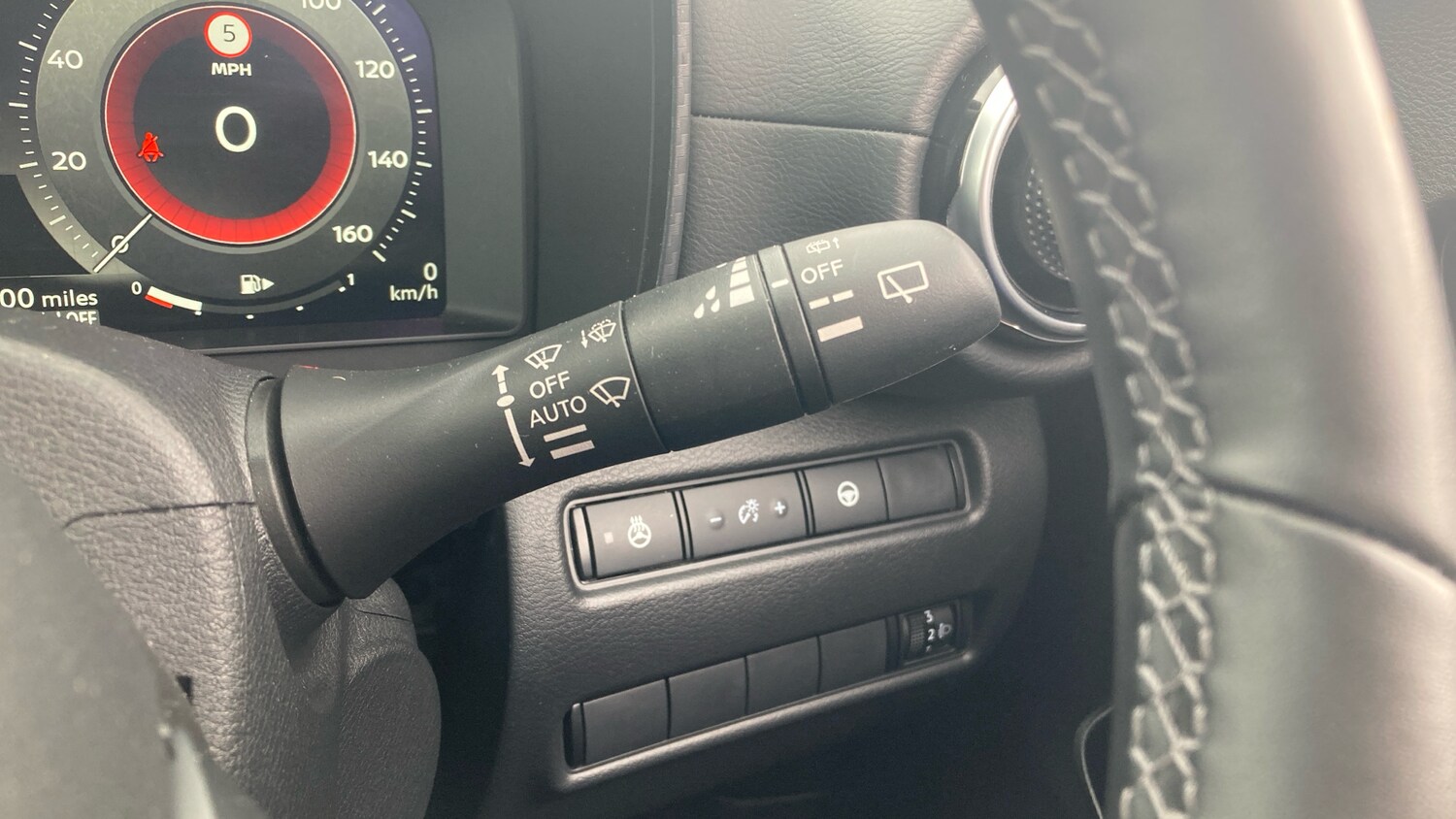 Used Nissan Juke 2024 for sale - 76194752: Photo 23