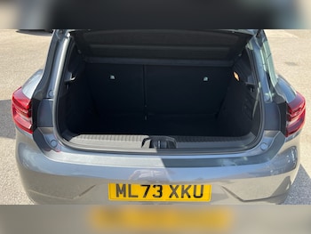 Used Renault Clio 2023 for sale - 79004623: Photo