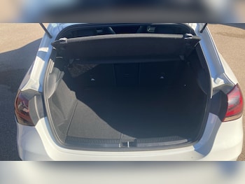 Used Mercedes-Benz A-Class 2019 for sale - 78400020: Photo