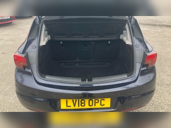 Used Vauxhall Astra 2018 for sale - 77490638: Photo