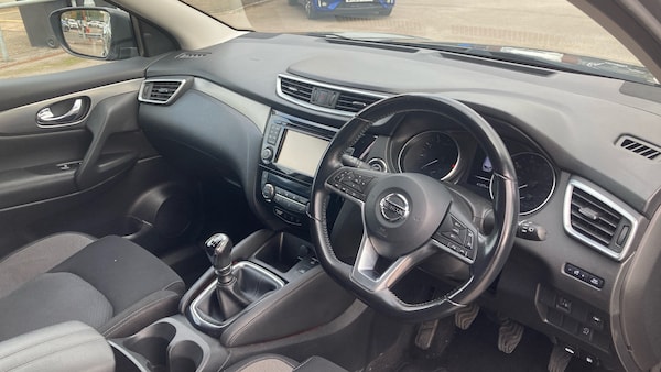 Used Nissan Qashqai 2018 for sale - 76234631: Photo 11