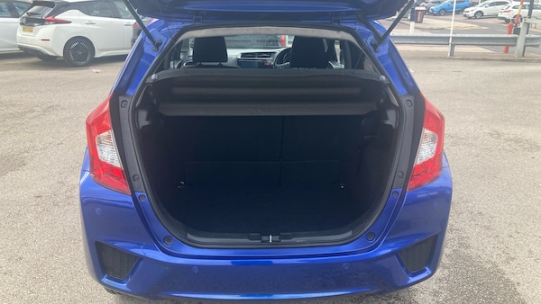Used Honda Jazz 2016 for sale - 76196331: Photo 4