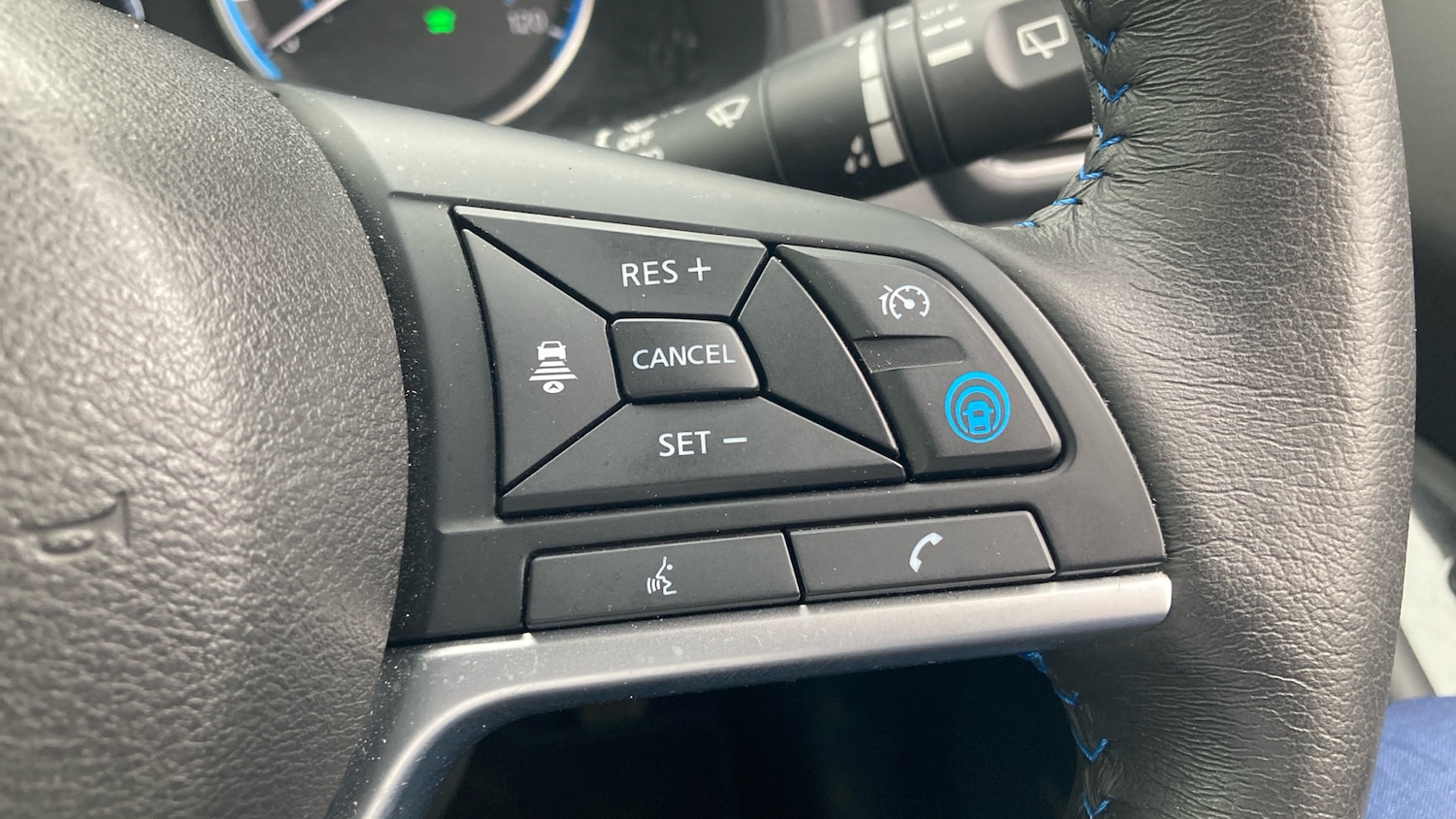Used Nissan Leaf 2022 for sale - 76329901: Photo 22