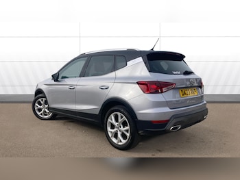 Used SEAT Arona 2023 for sale - 77965600: Photo