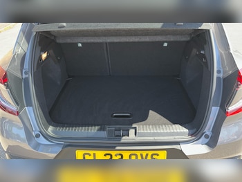 Used Renault Captur 2023 for sale - 79190575: Photo
