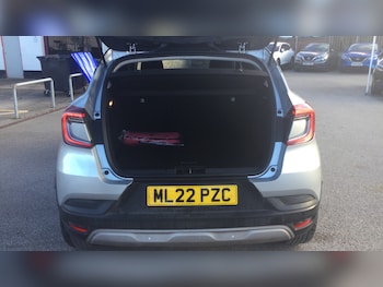 Used Renault Captur 2022 for sale - 76467902: Photo